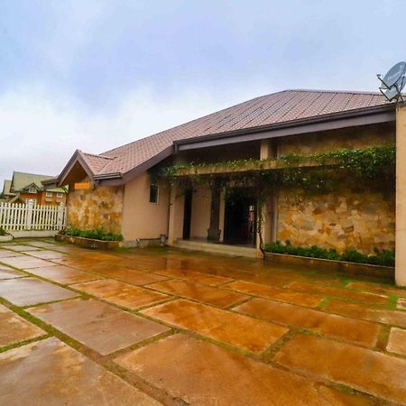 Villa Acacia Nuwara Eliya Bagian luar foto