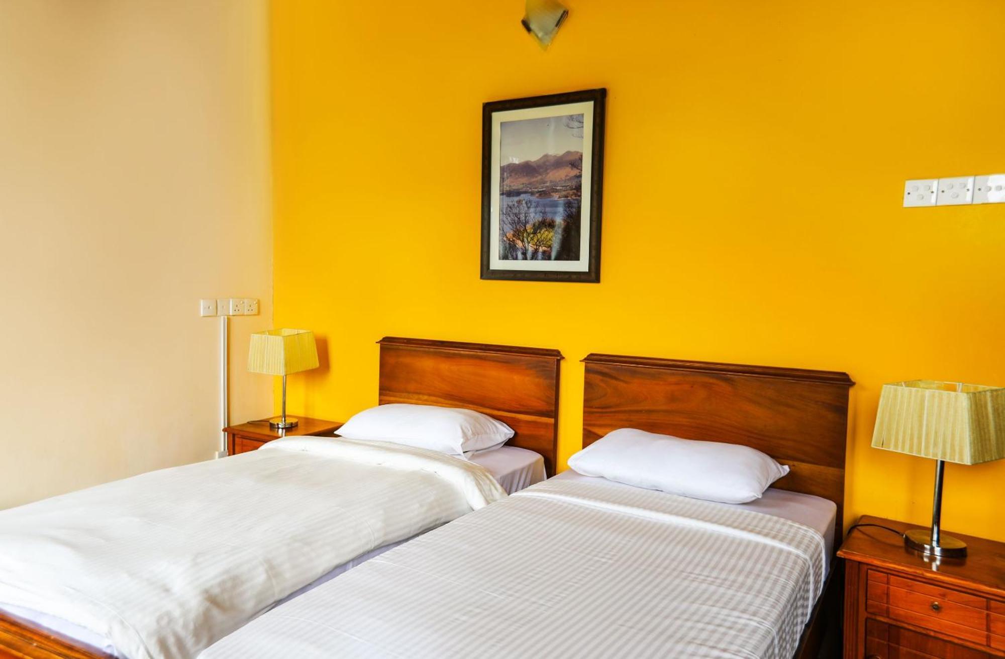 Villa Acacia Nuwara Eliya Bagian luar foto