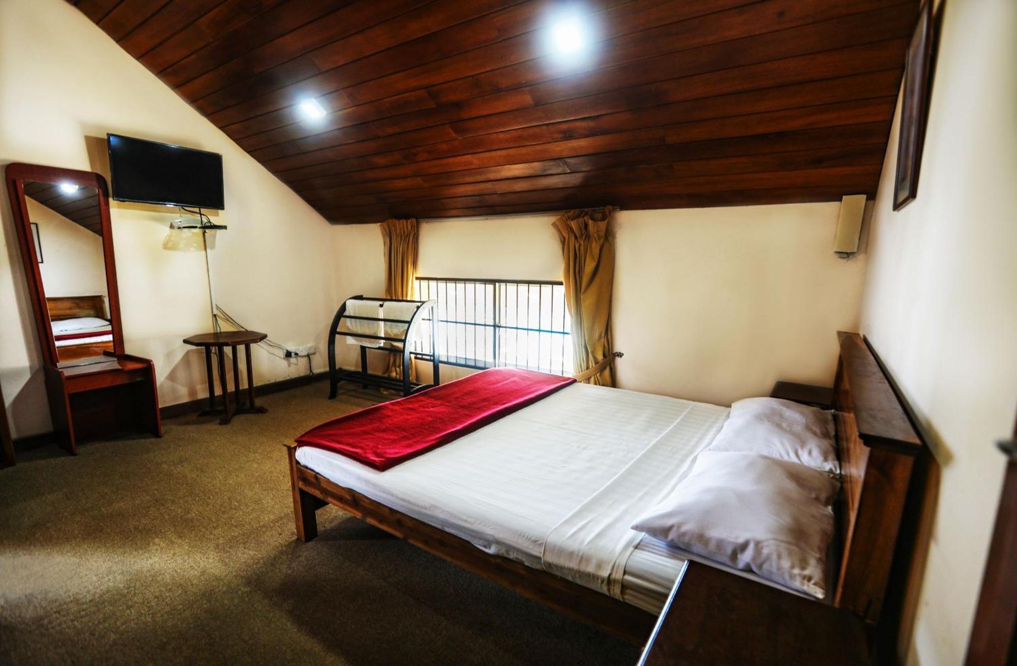 Villa Acacia Nuwara Eliya Bagian luar foto