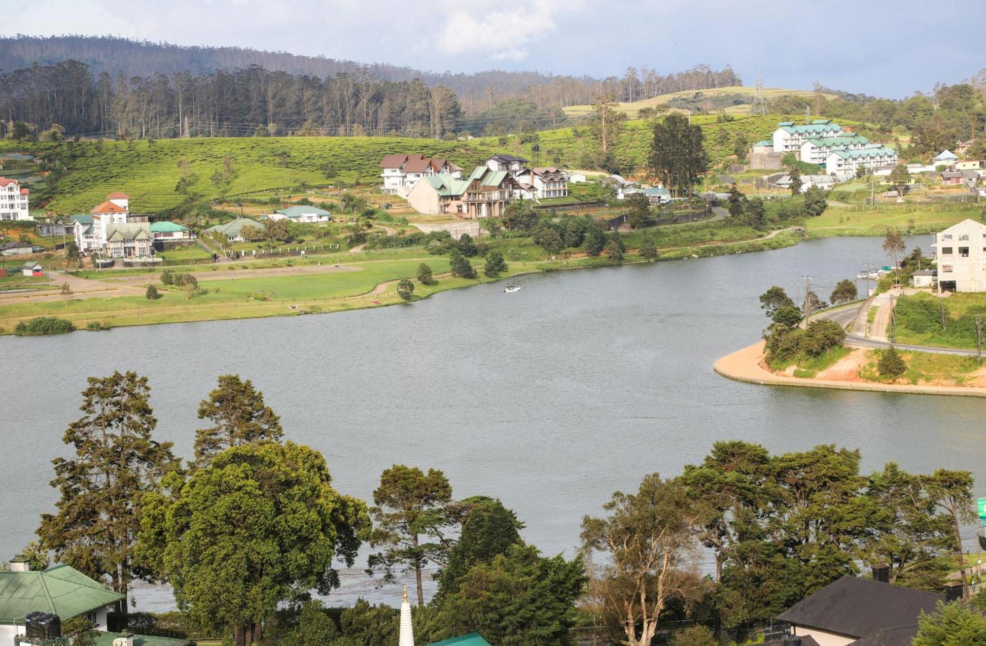 Villa Acacia Nuwara Eliya Bagian luar foto