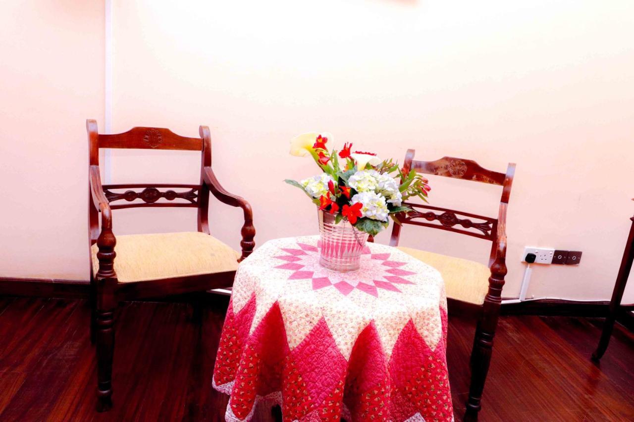 Villa Acacia Nuwara Eliya Bagian luar foto