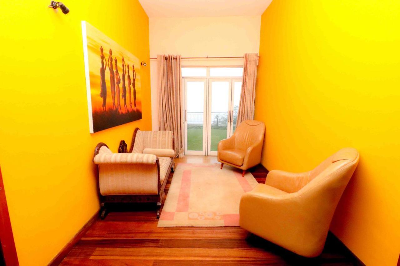 Villa Acacia Nuwara Eliya Bagian luar foto